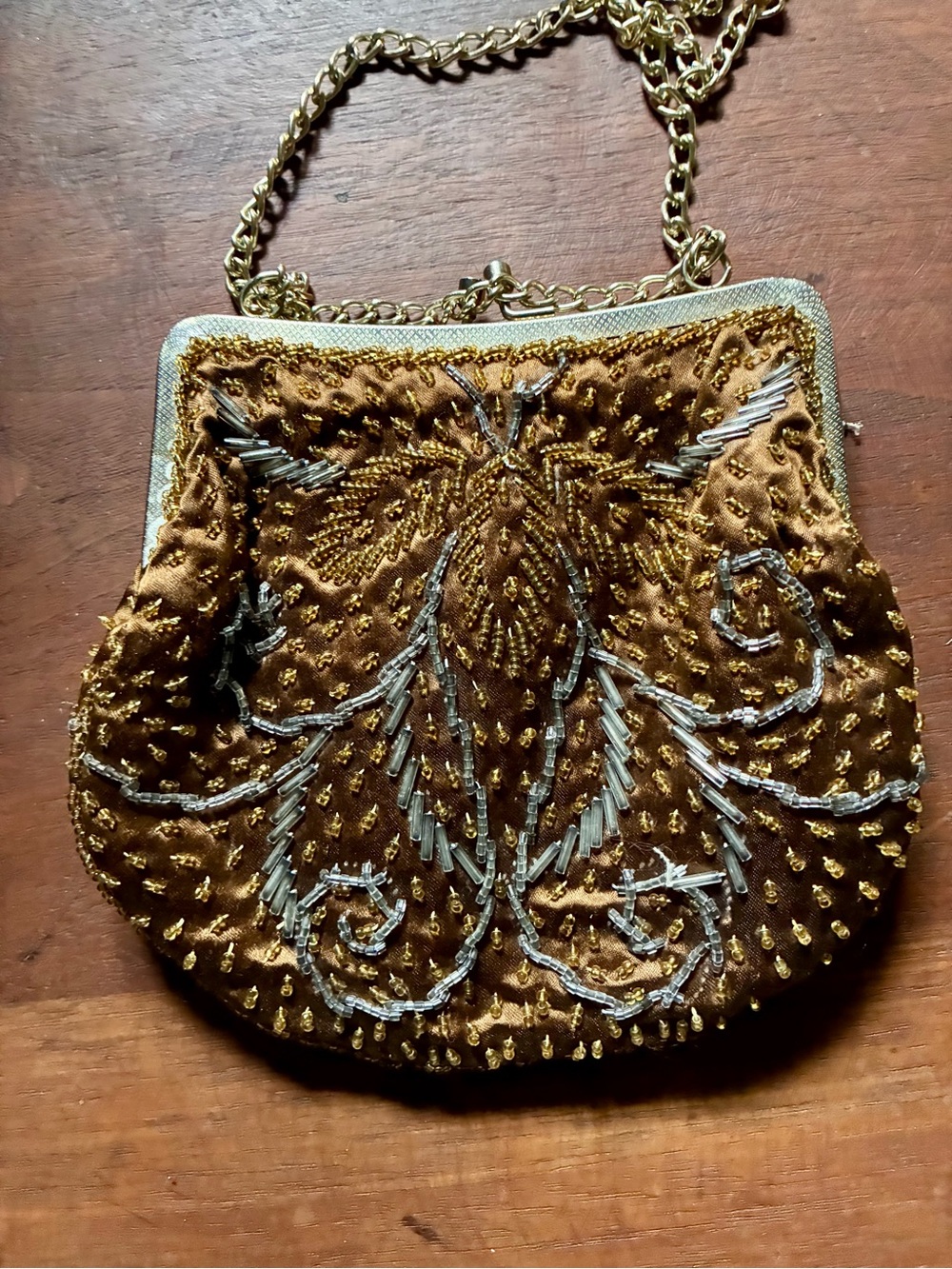 Vintage La Regal beaded floral evening bag with kiss-lock frame.